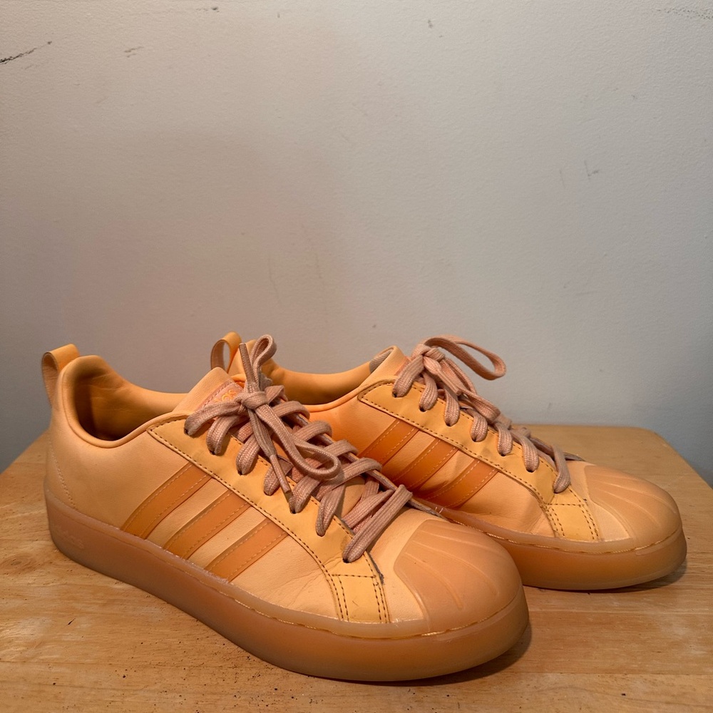 Adidas Women’s Streetcheck Cloudfoam Court Low Light Orange Sneakers GZ3842